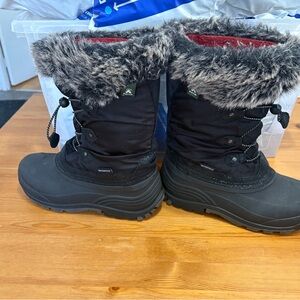 Black Fur-Lined Winter Boots Kamik